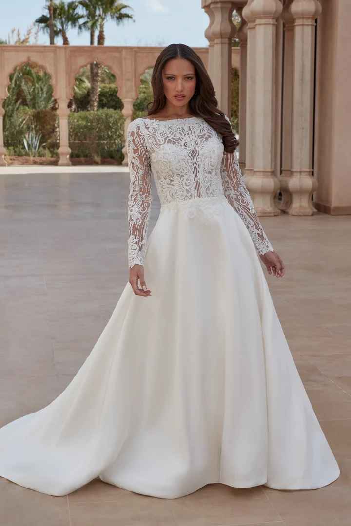 Romantisk brudklänning R2603