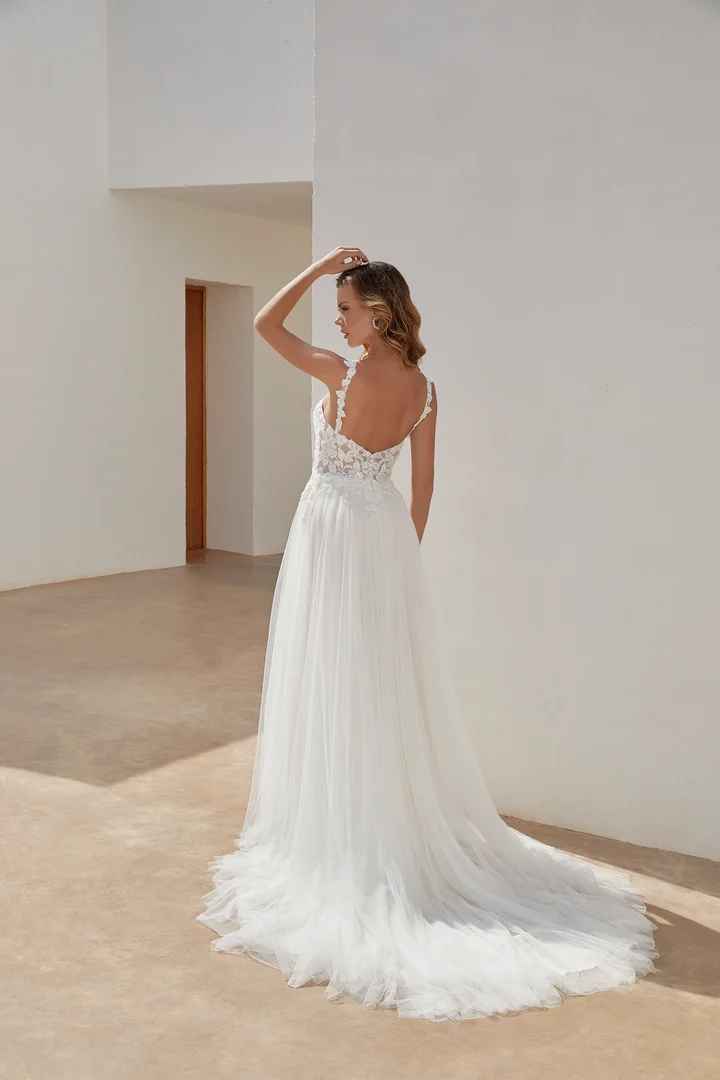 Romantisk brudklänning R2607